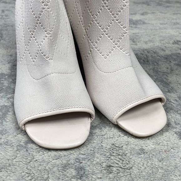 Kelsi Dagger Macey Stretch Diamond Knit Sock Boot Vanilla White Open Toe Sz 9 - Picture 6 of 14
